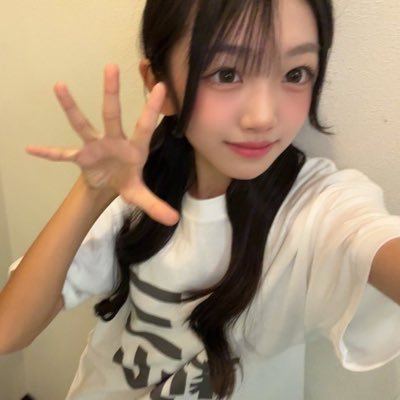 三山莉瑚