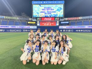 山内瑞葵、横浜スタジアムで全力応援!AKB48が野球ファンを魅了