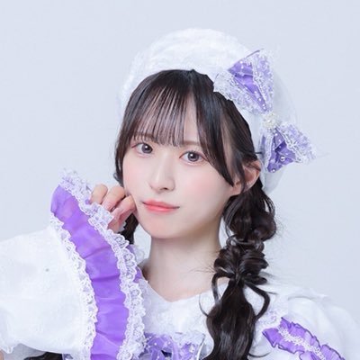 美波なこ