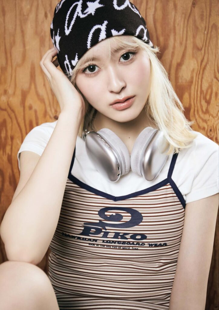 川中子奈月心×猫×音楽空間！EX大衆11月号で素顔解禁
