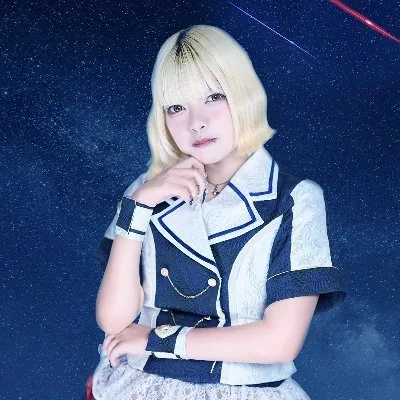 琴梨なつき