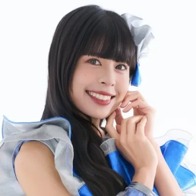 崎山サラ