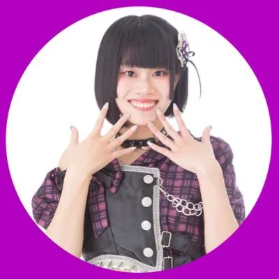 貴野萌