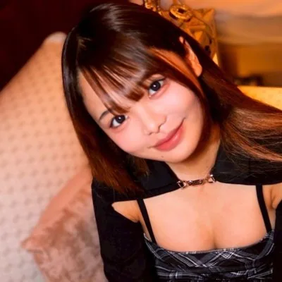 紫妃ありさ