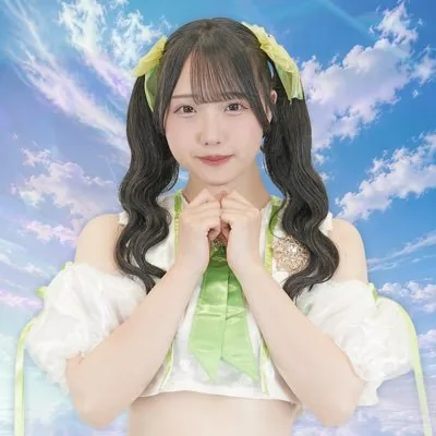 八木かえで