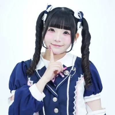 もももみる