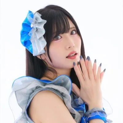 喜屋武里奈
